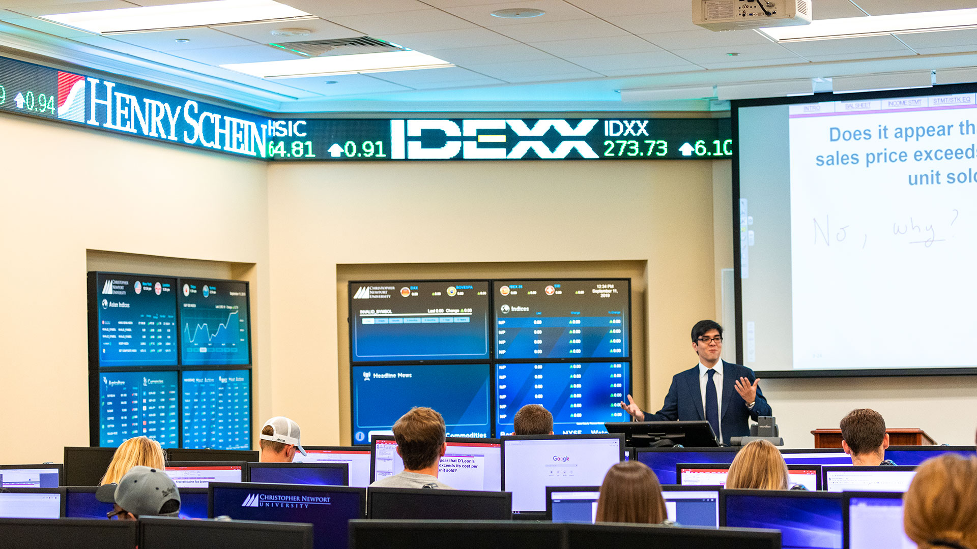 Class in the Luter Trading Room