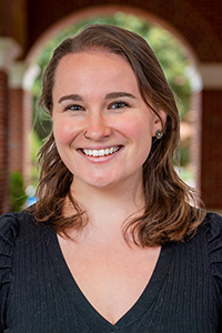 Ashlyn Gelman headshot