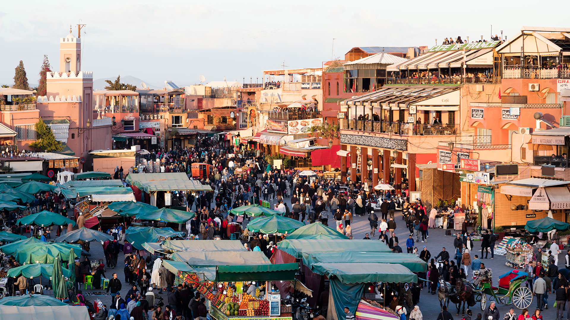 Busy market in the Middle East